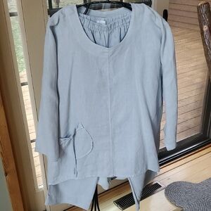 Mosiac Women's 100% Linen Light Blue Oversized Top & Capri's Sz. M 2 Pc Set NWOT